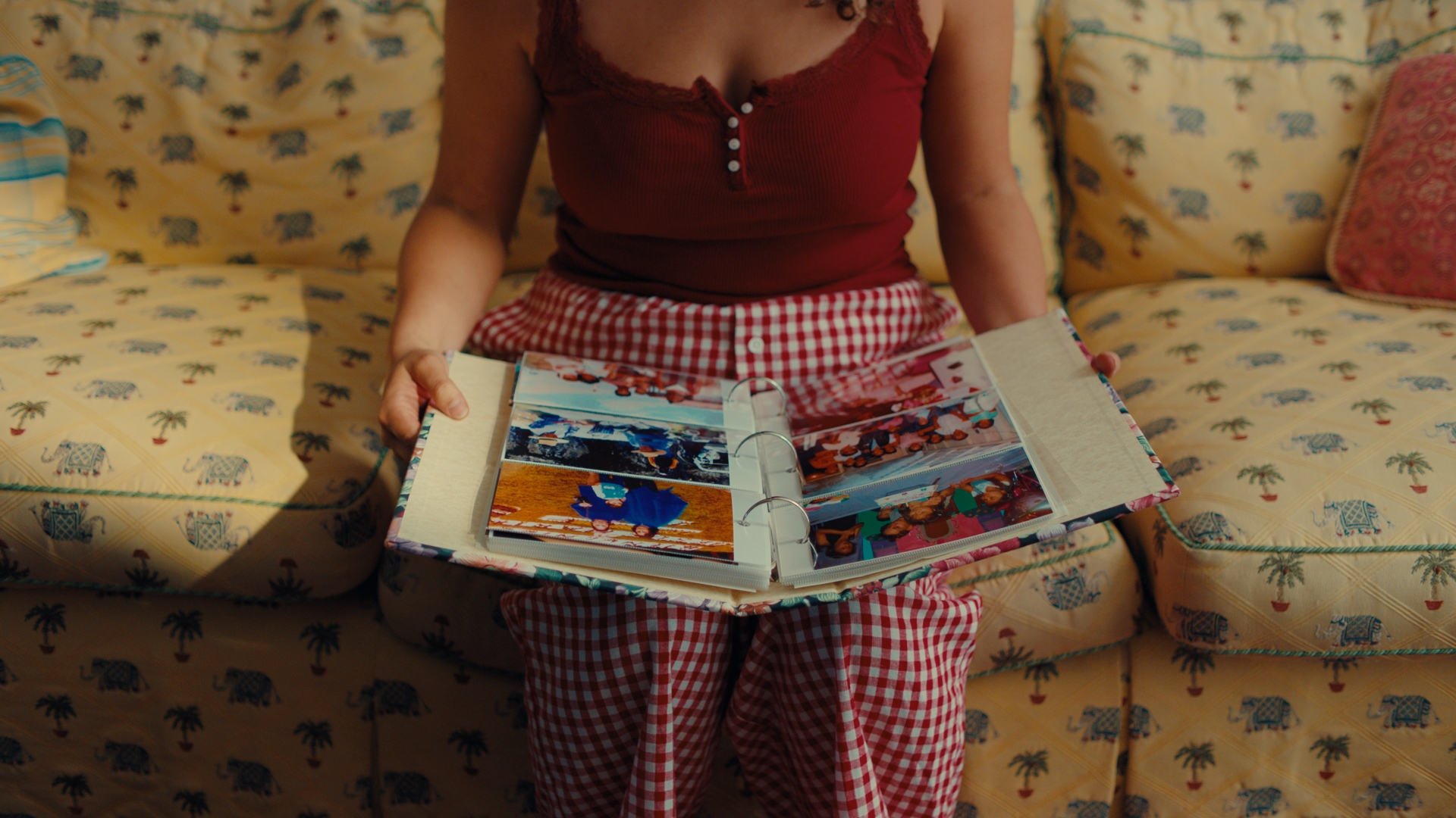 Mother Tongue still 2